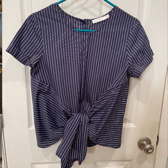 Blue and white striped tie front top - Picture 2 of 2